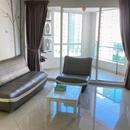 شقة Mansion One Seaview Georgetown 2Br 6 Pax المظهر الخارجي الصورة
